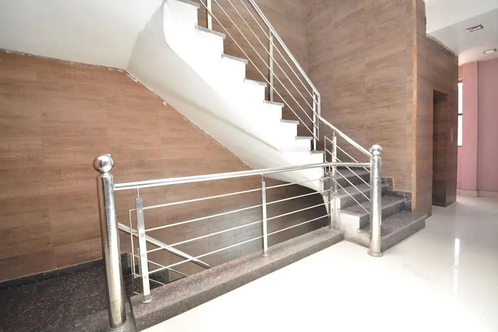 Oyo 40230 Hotel Royal Palace