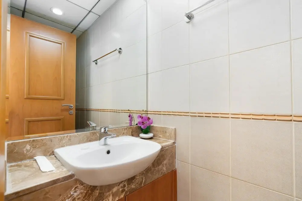 GLOBALSTAY. Marina Residences. Pool, Gym
