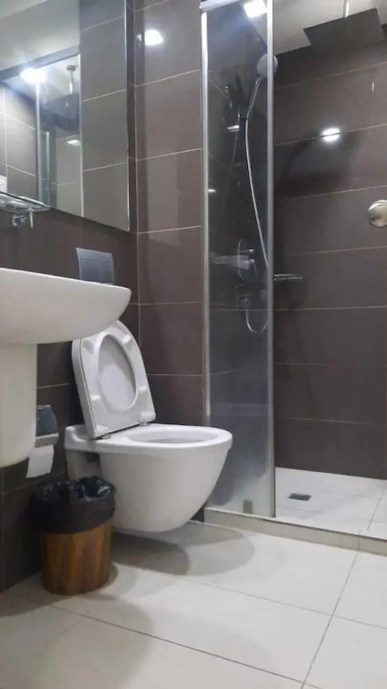 Oasis Regency at Acqua Livingstone near Rockwell