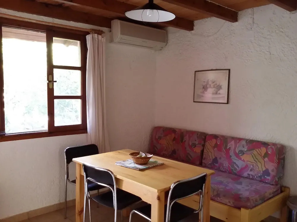 Stunning 2-bedrooms Private Cottage in Palaiochora