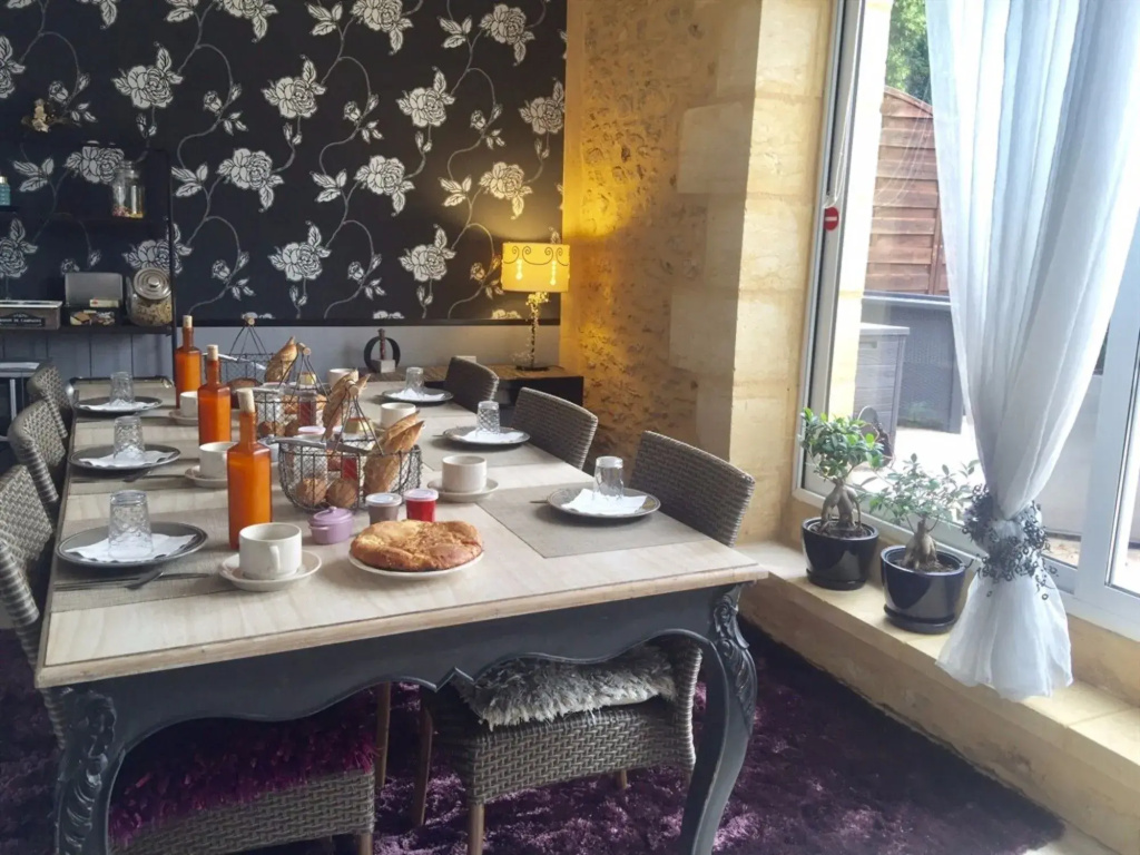 La Clef des Songes - Maison dHôtes au Calme, au Coeur de Sarlat, 2 minutes à pied de la Cité Médiévale - Climatisation - Petits Déjeuners fait Maison - Parking gratuit - Option Spa et Massages - Piscine de Saison à 400m