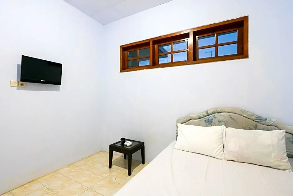 OYO Life 2724 Wisma Wijaya