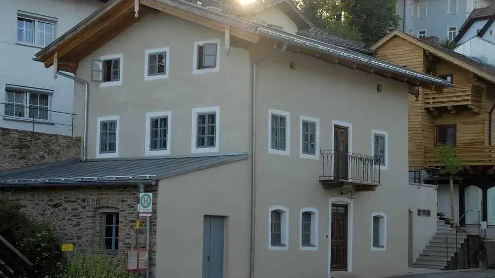 Schlosserhaus Lam