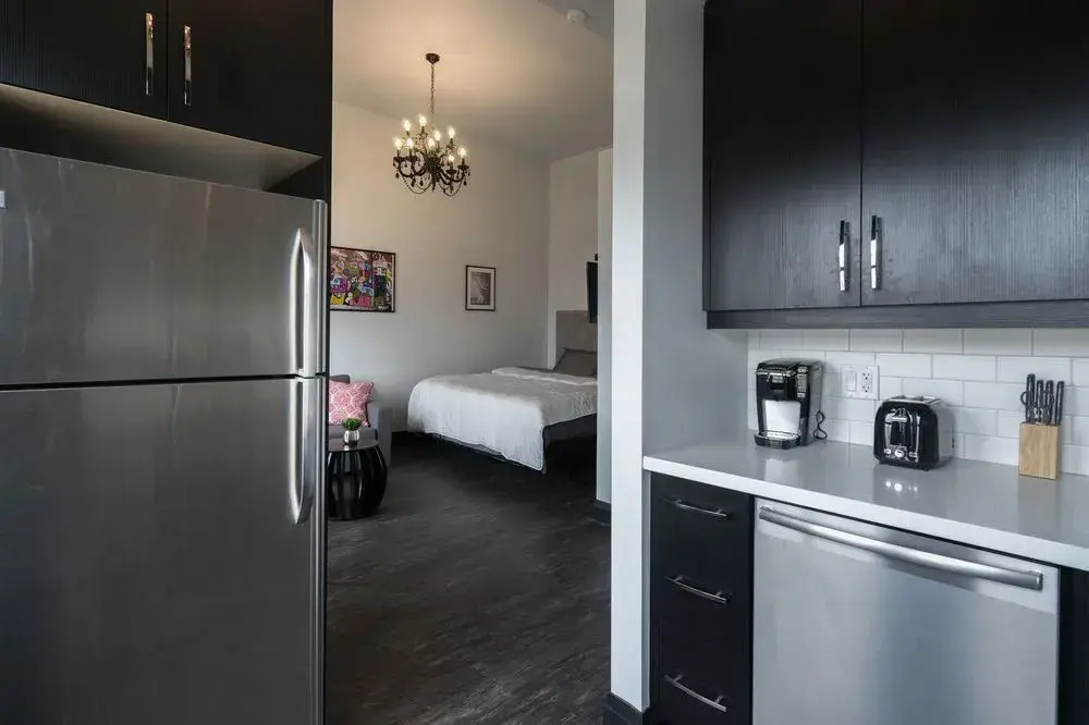 Applewood Suites - Toronto Traveler Loft