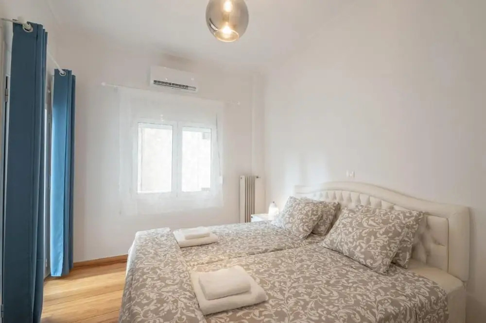 GTD8210 - Acropolis Cozy Apt.