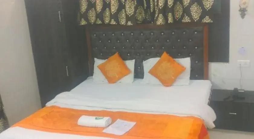 Hotel Embassy