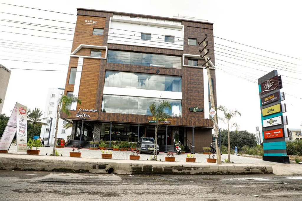 The White Pearl Suites, Whitefield