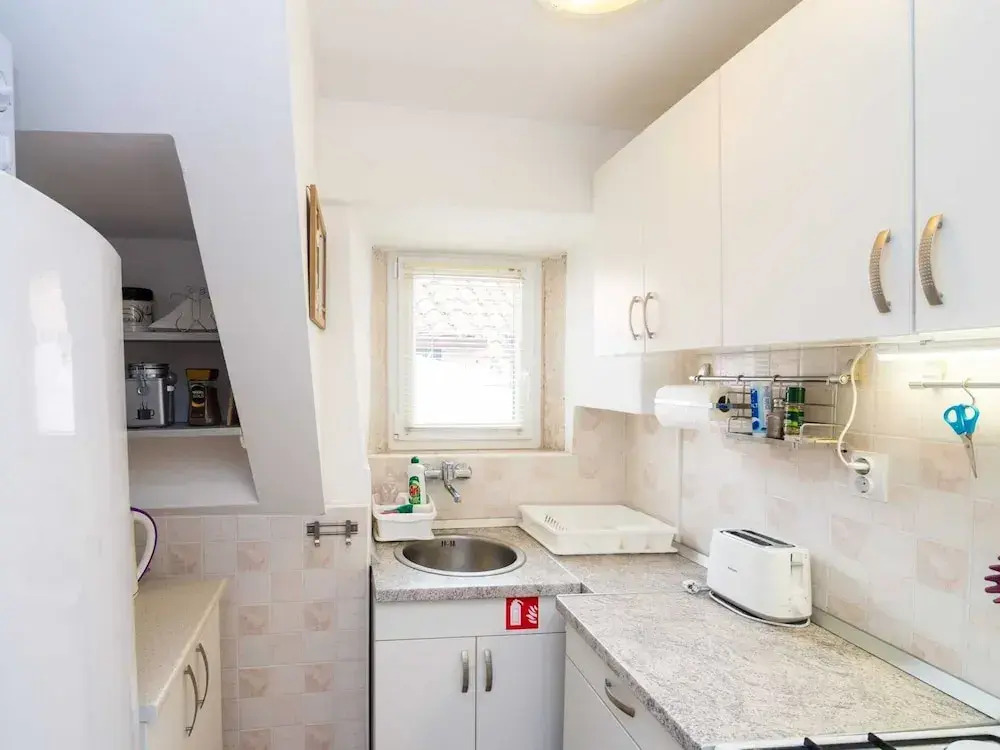 Apartman Neve
