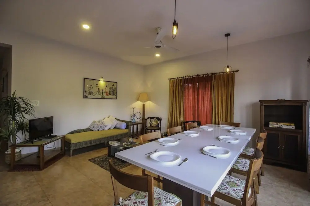 OYO 10871 Home Luxurious 3BHK Dona Paula
