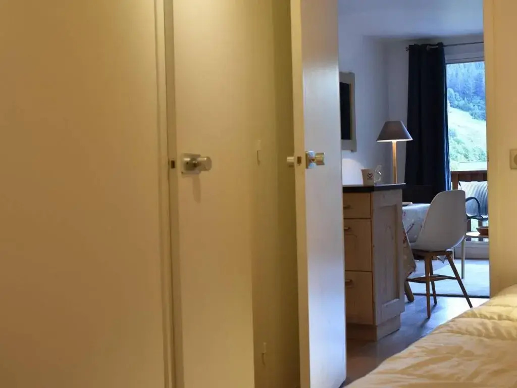 Appartement Méribel, 1 pièce, 4 personnes - FR-1-180-206