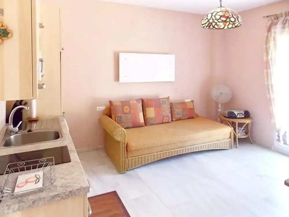 House With one Bedroom in Huelva, Nuevo Portil, With Shared Pool, Enclosed Garden and Wifi Near the Beach