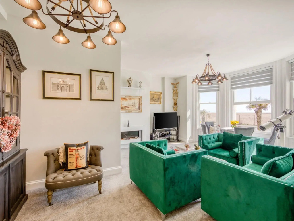Lovely Folkestone Apartment Near Town Center And Sandgate Beach