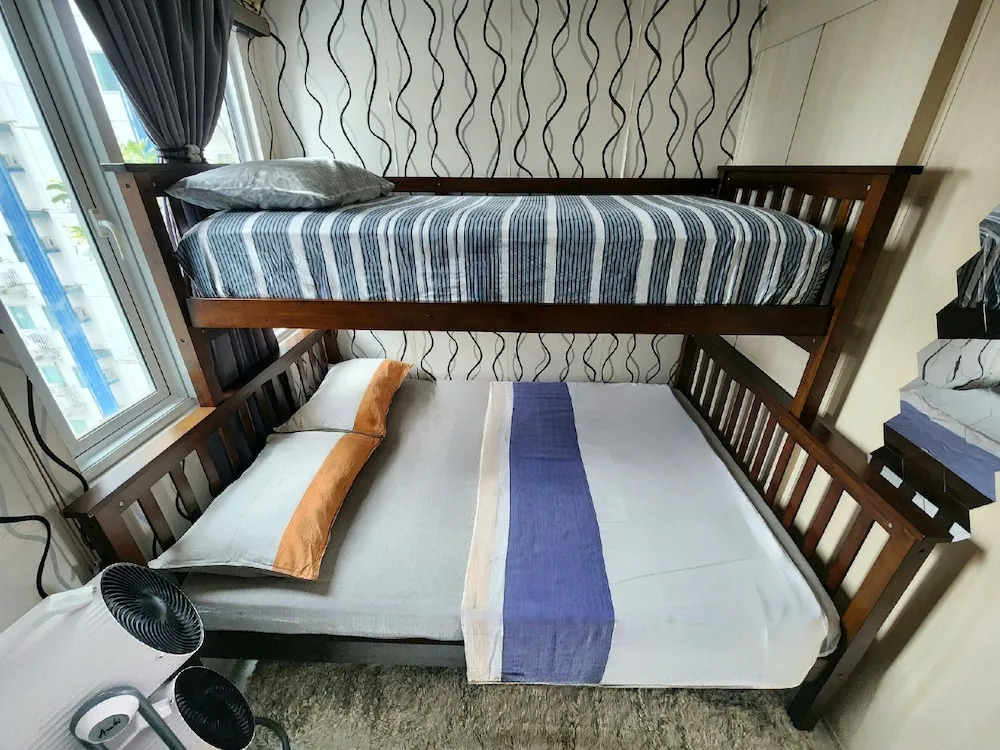 Elegant Studio @ Grass Residences 1-5 persons only, Quezon City