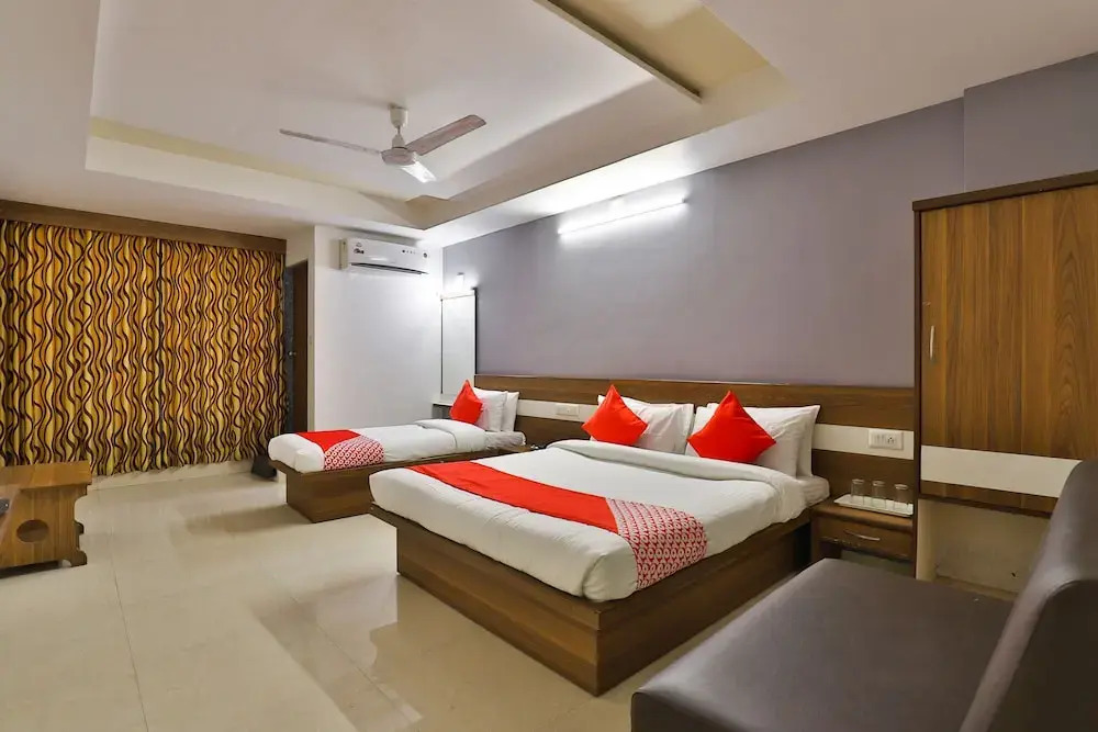 Hotel Tirupati - Ahmedabad