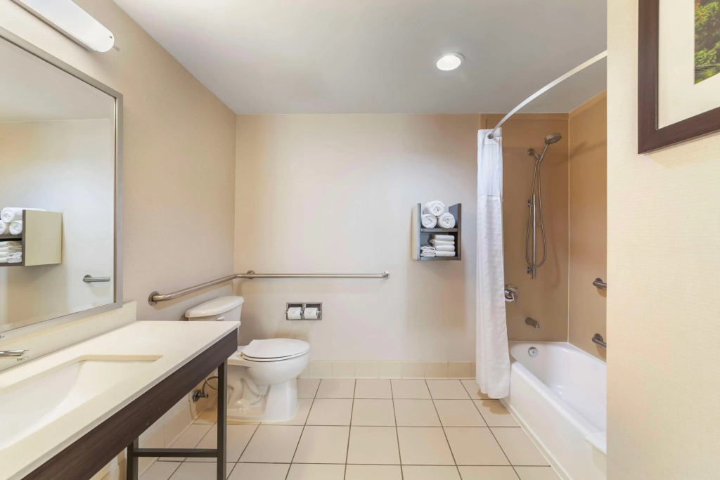 Best Western Plus Kendall Hotel & Suites