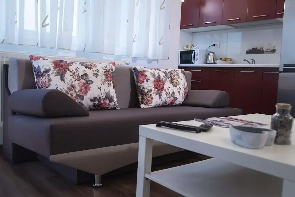 Axis Apartments