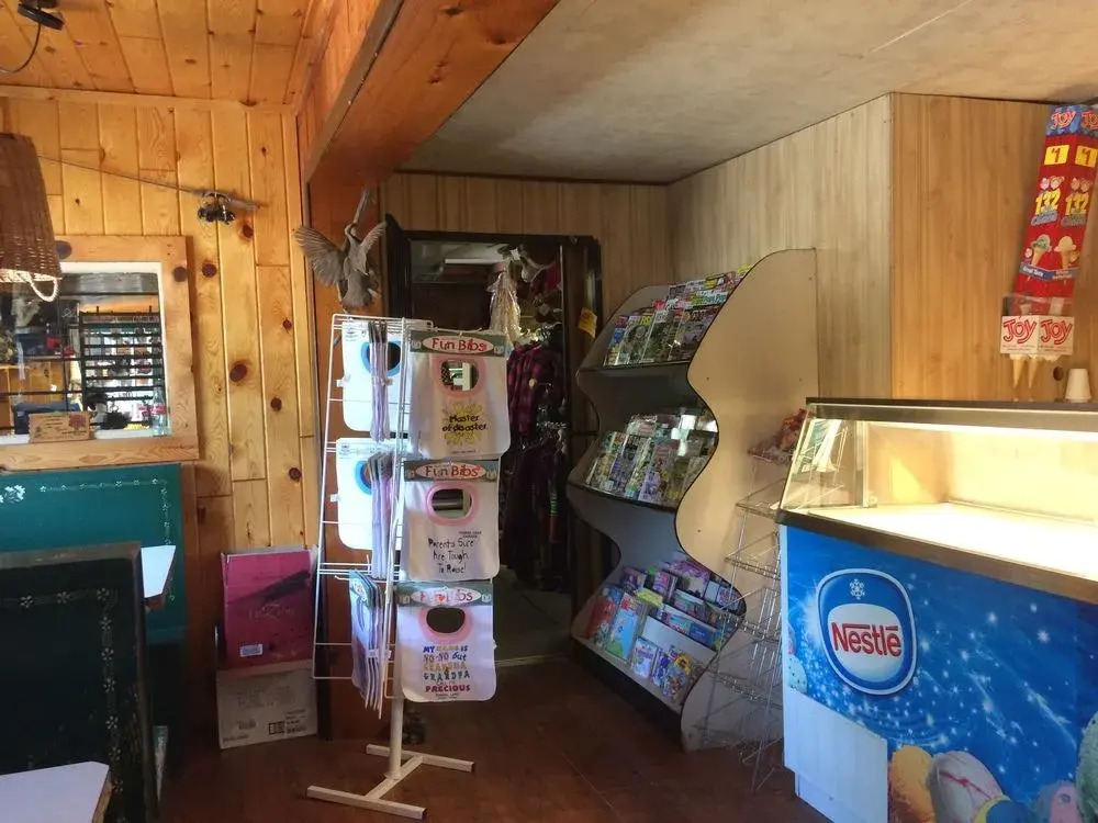 Tunnel Lake Trading Post & Motel
