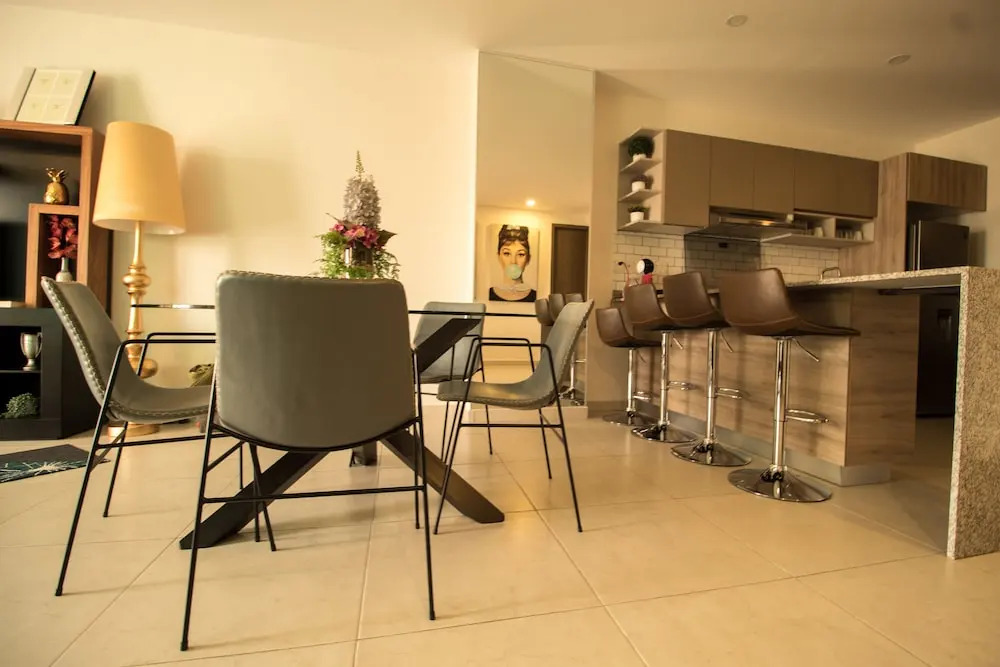 NIZA FIVE Luxury Beach Apartments
