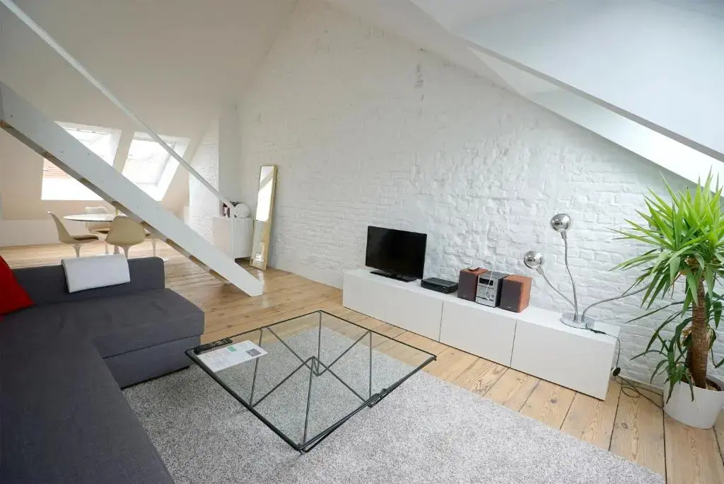 B&B Home & the City