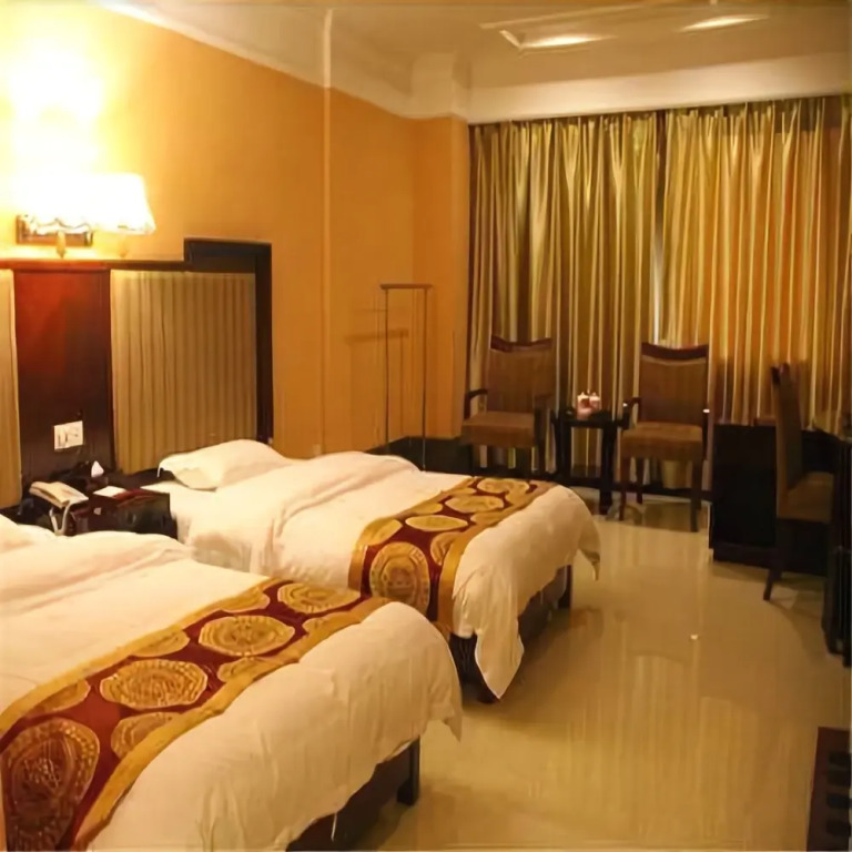 Huayi Youjia Hotel (Shaoguan Qujiang District Nanhua Temple)