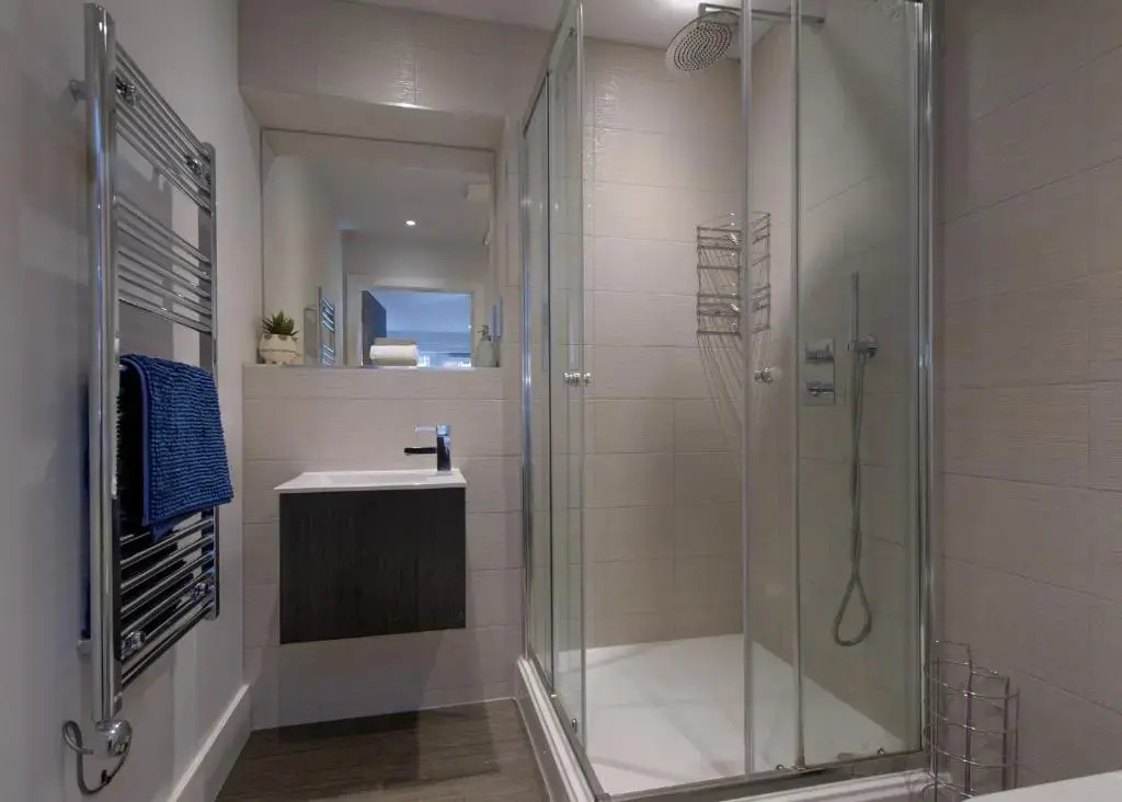 Gorgeous Spacious 2 Bed 2 Bath Apartment