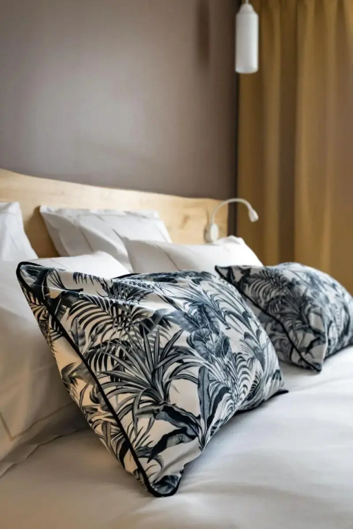 HOTEL LE 25