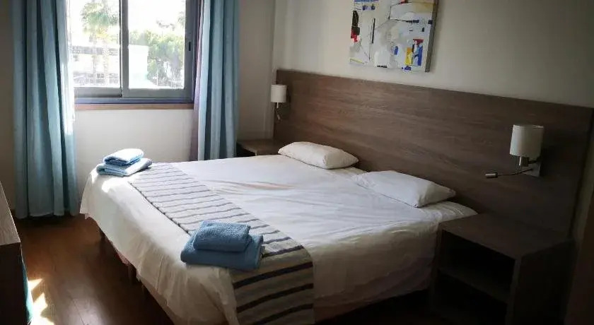 Lobelia Apartments