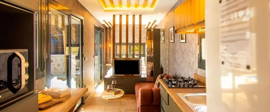 Mia House