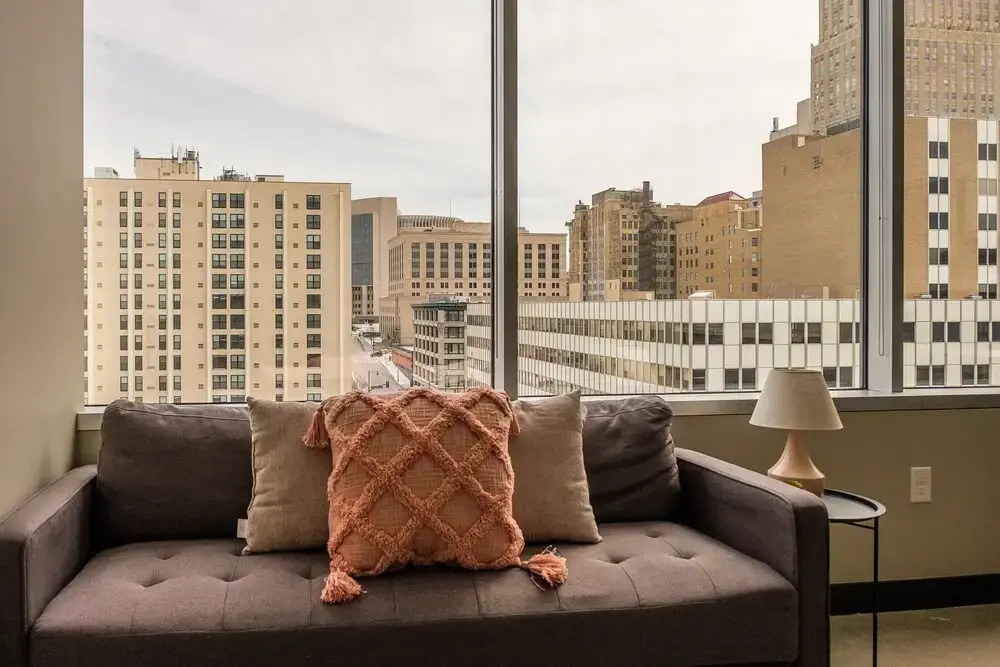 FRONTDESK Flashcube Apts Downtown Kansas City