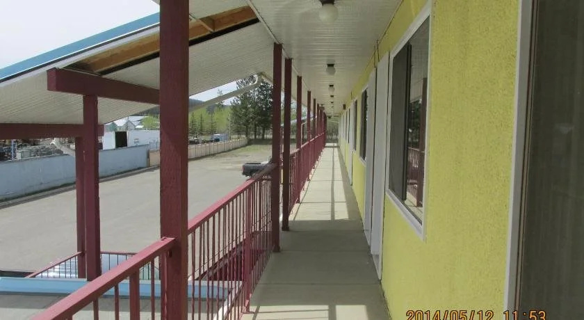 Westwood Motel 100 Mile House