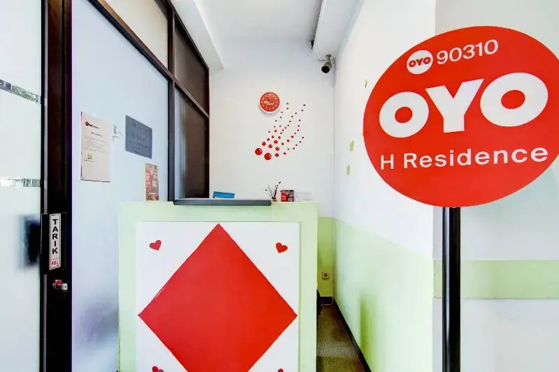 OYO 90310 H Residence