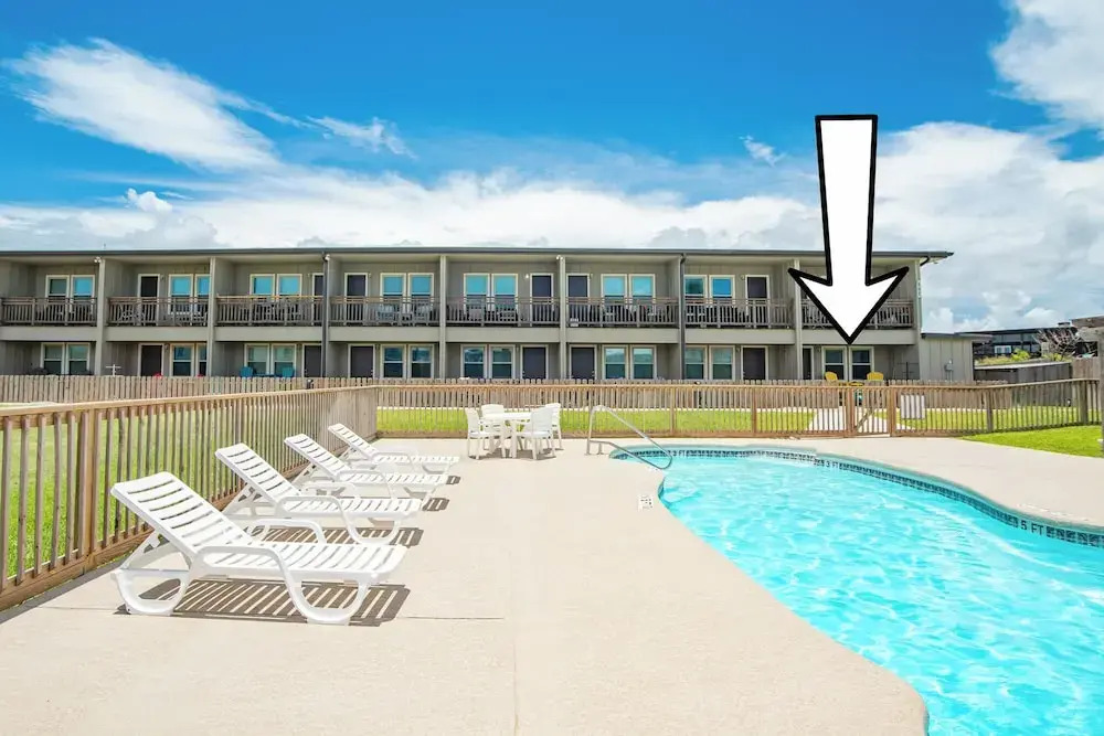 Sunrise Villas 101 - BOARDWALK TO THE BEACH