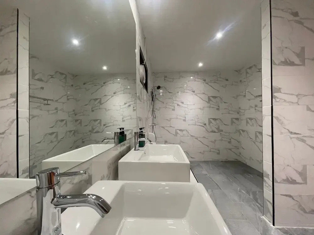 V1 boutique hotel