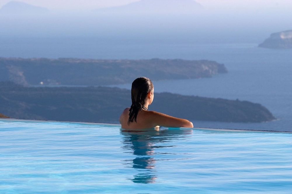 Anastasis Apartments and Spa