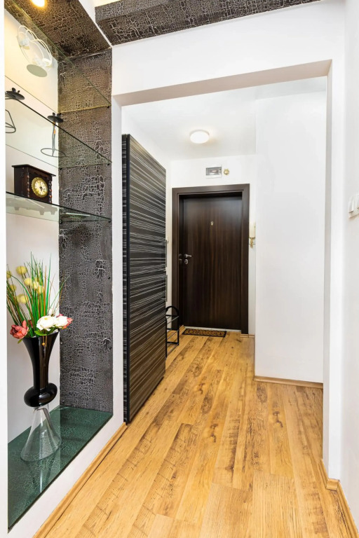 Nice 1BD Apartment next to Medical University