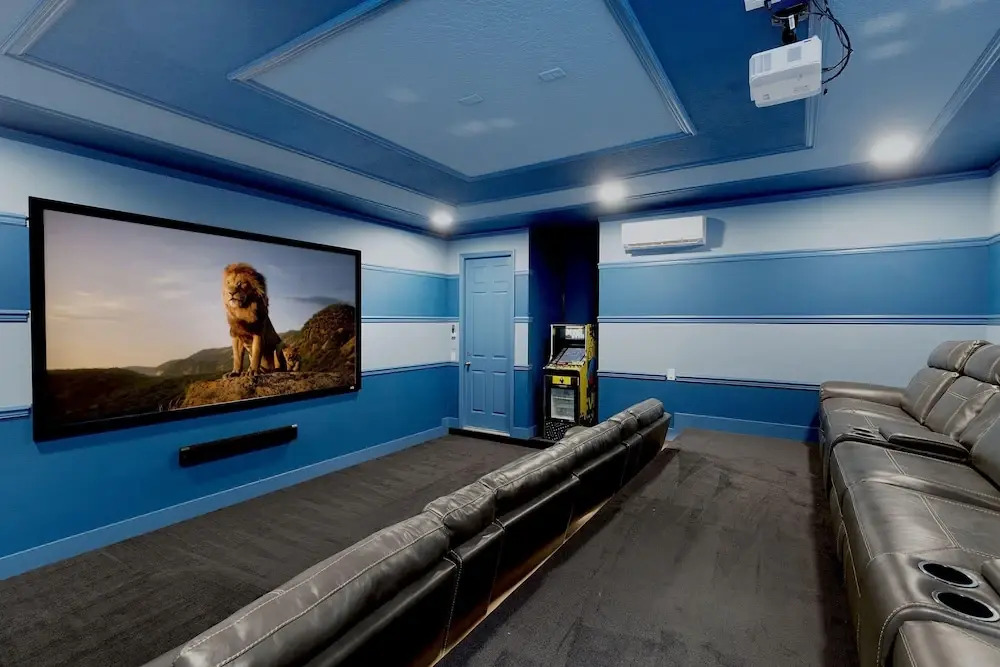 Sr009v: 8 Bed, Moana, Harry Potter, Ping Pong, Shuffle Board