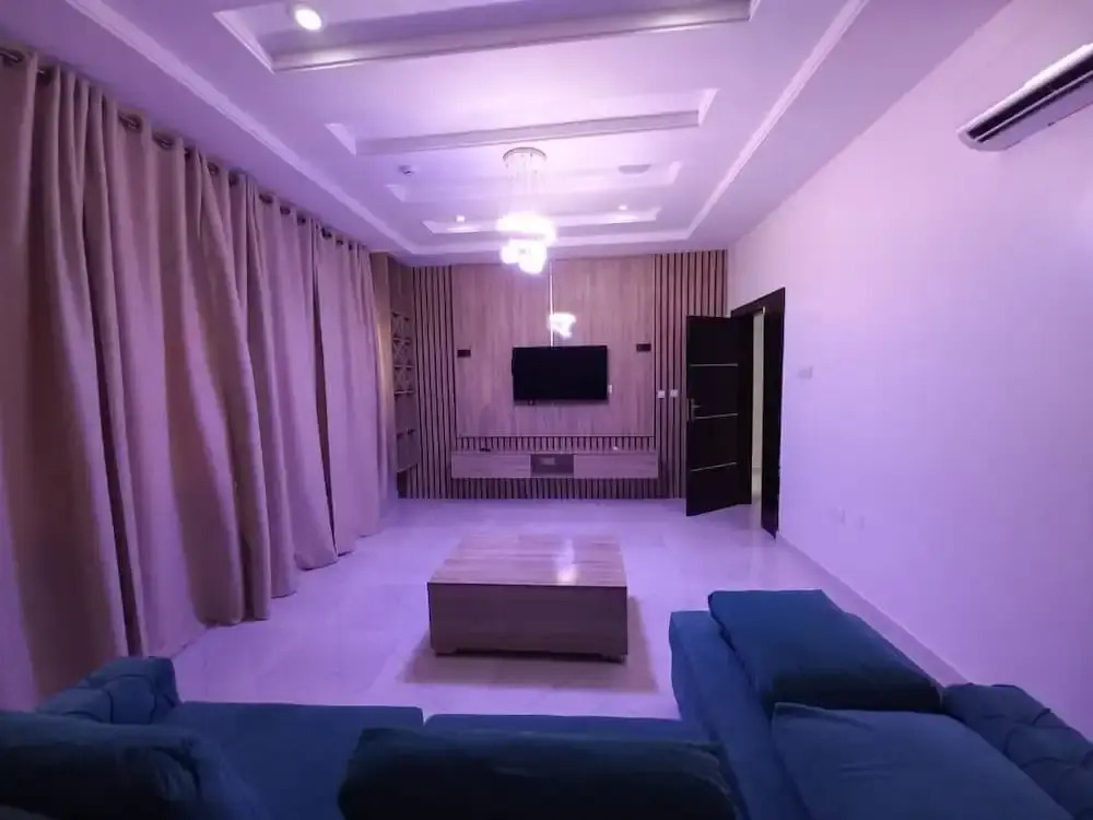 1401 Luxury Apartments
