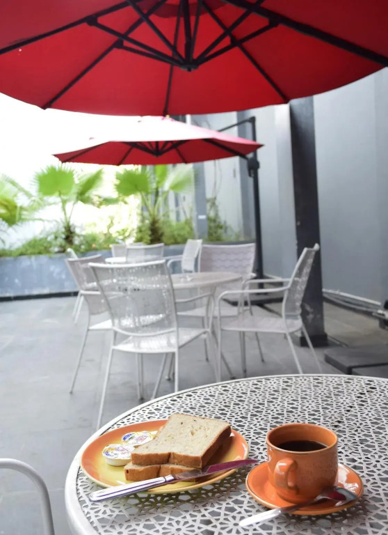Ibis Budget Semarang Tendean