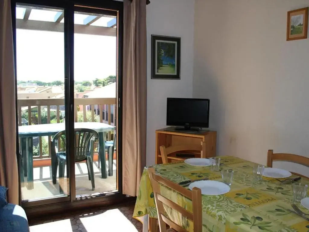 Appartement Gruissan, 2 pièces, 6 personnes - FR-1-229-57