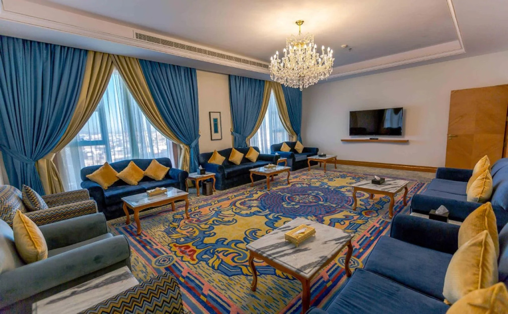 Iridium Hotel