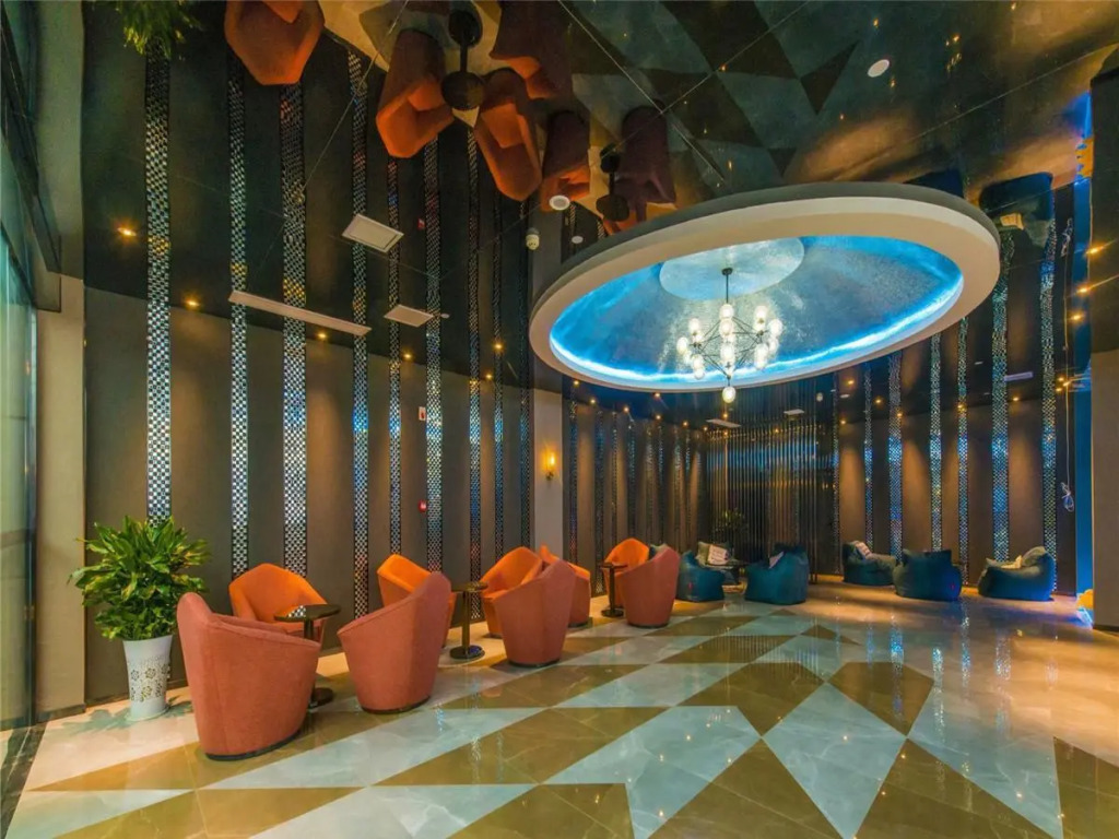 Xana Hotelle·Hotel Luzhou Baizitu Square