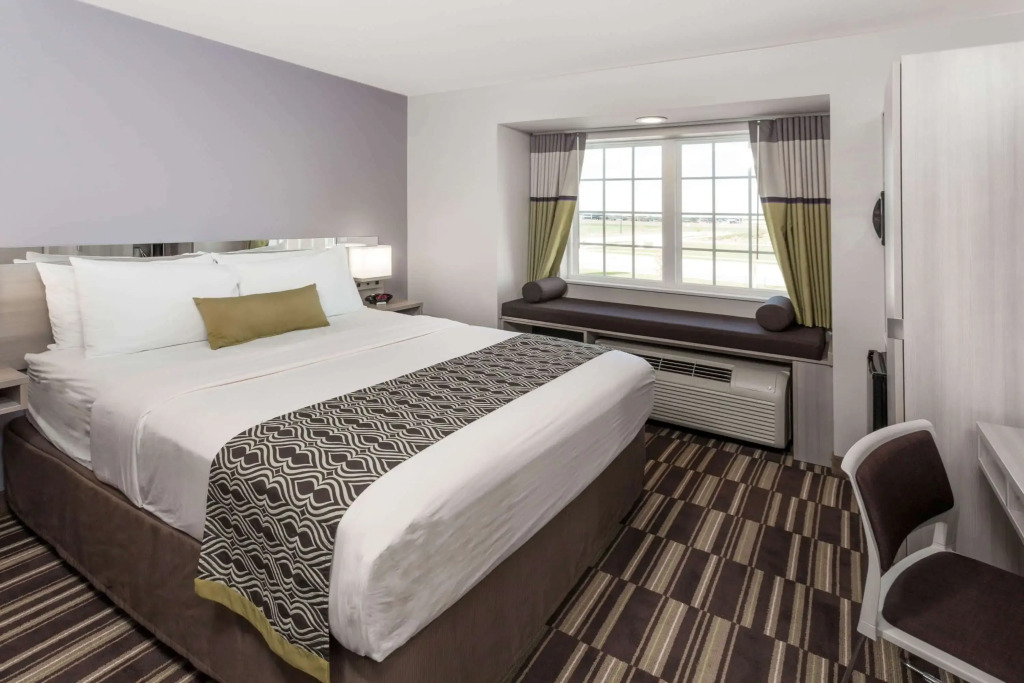Microtel Inn & Suites by Wyndham West Fargo Near Medical Center