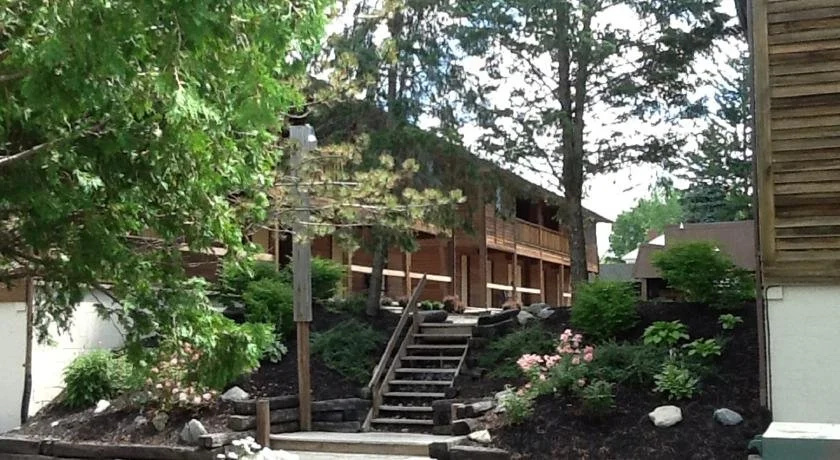 The Cedar Lodge