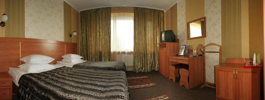 Нтон Отель