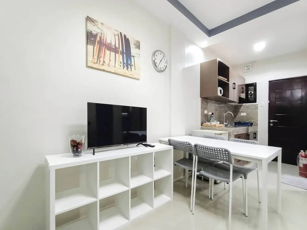 Manzil Anilao Unit 1 - Ground Floor 1st Room