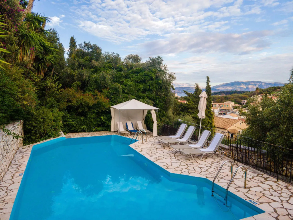 Loadstar Villas