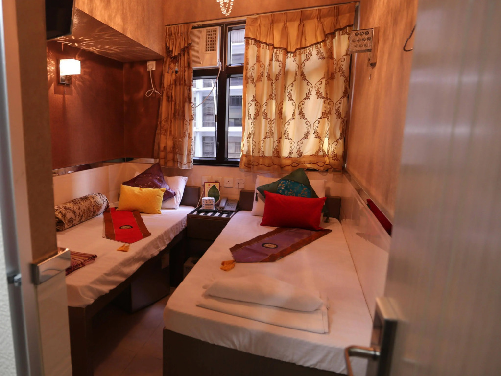 Temple Street Hotel