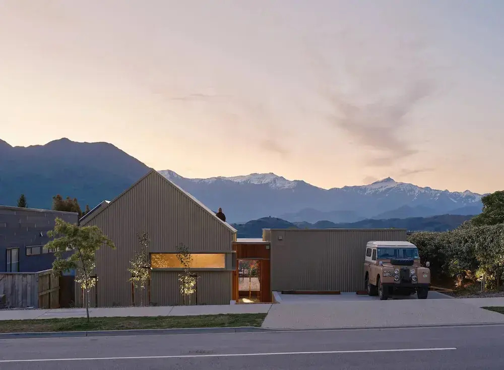 Scout - Architectural Design - Sleeps 6
