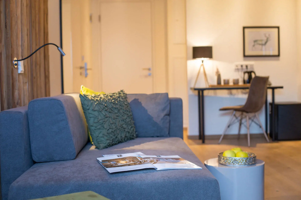TWO TIMEZ - Boutique Hotel - with AC