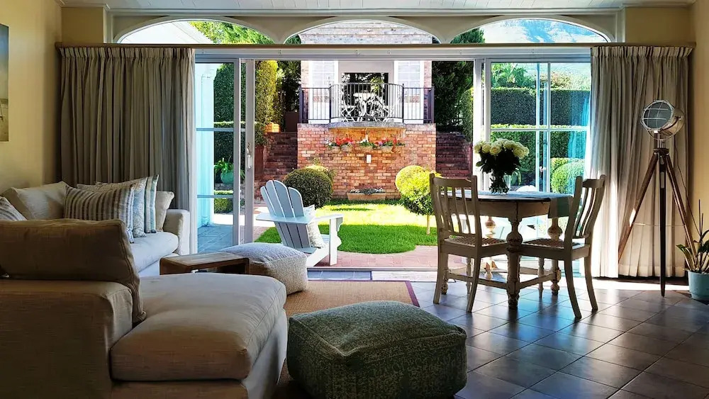 Villa Adalbert Guesthouse